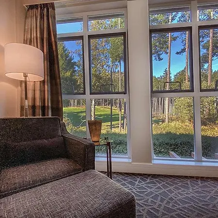 Fairways Hotel On The Mountain 